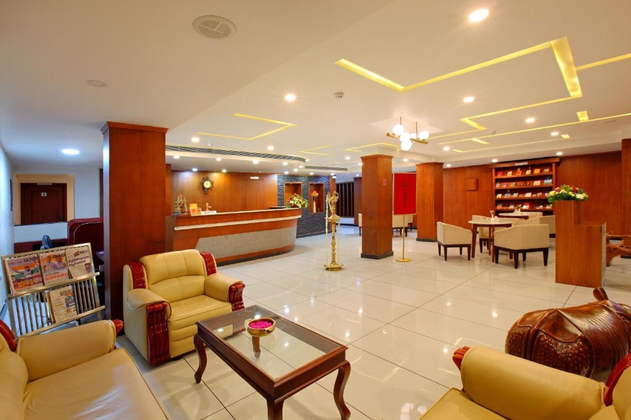 Sreevalsam Residency Kulanada Hotel Tamarakulam Luaran gambar